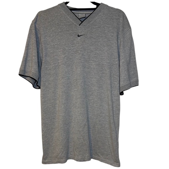 Nike Airliner V-Neck Men’s Short Sleeve Shirt Embroidered Swoosh Logo Size Large - Picture 1 of 8